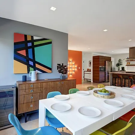 Ultra Luxury Resort Like Compound Pool, Spa, Fire Pit- Close To Everything- 4Bd/2.5Bth
